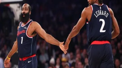 葡萄牙横扫波黑，B費梅开二度并送出助攻，2025欧预赛3-0完胜对手！