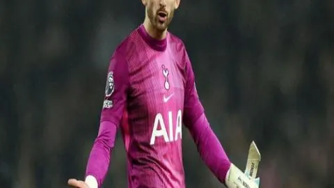 文班豪34分率马刺逆转国王，独行侠战胜开拓者